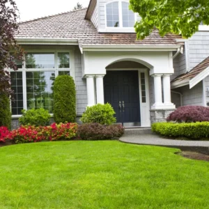 CASA Y JARDIN